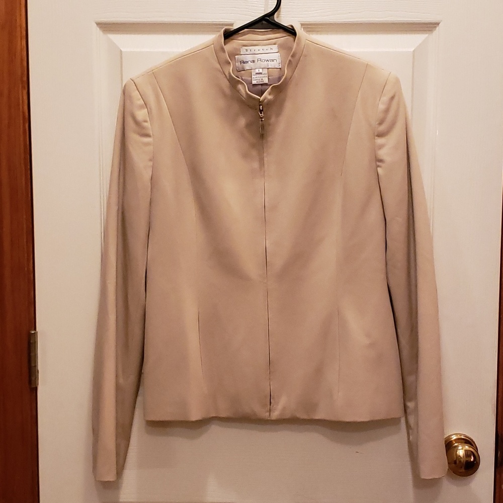 Rena Rowan blazer tan size 6 pristine condition